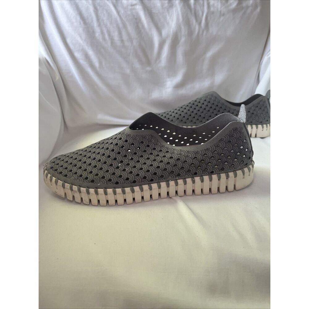 Ilse Jacobsen Tulip Perforated Slip-On Sneakers Gray Womens Size 40 10 Comfort